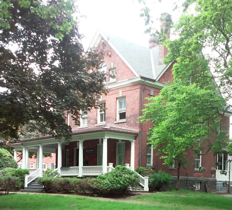 HoloCenter Summer Museum