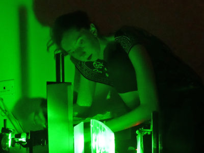 Martina Mrongovius making a hologram during a workshop